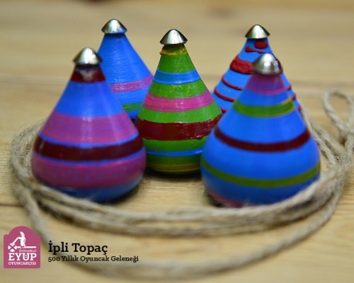 İpli Topaç - Eyüp Oyuncakları